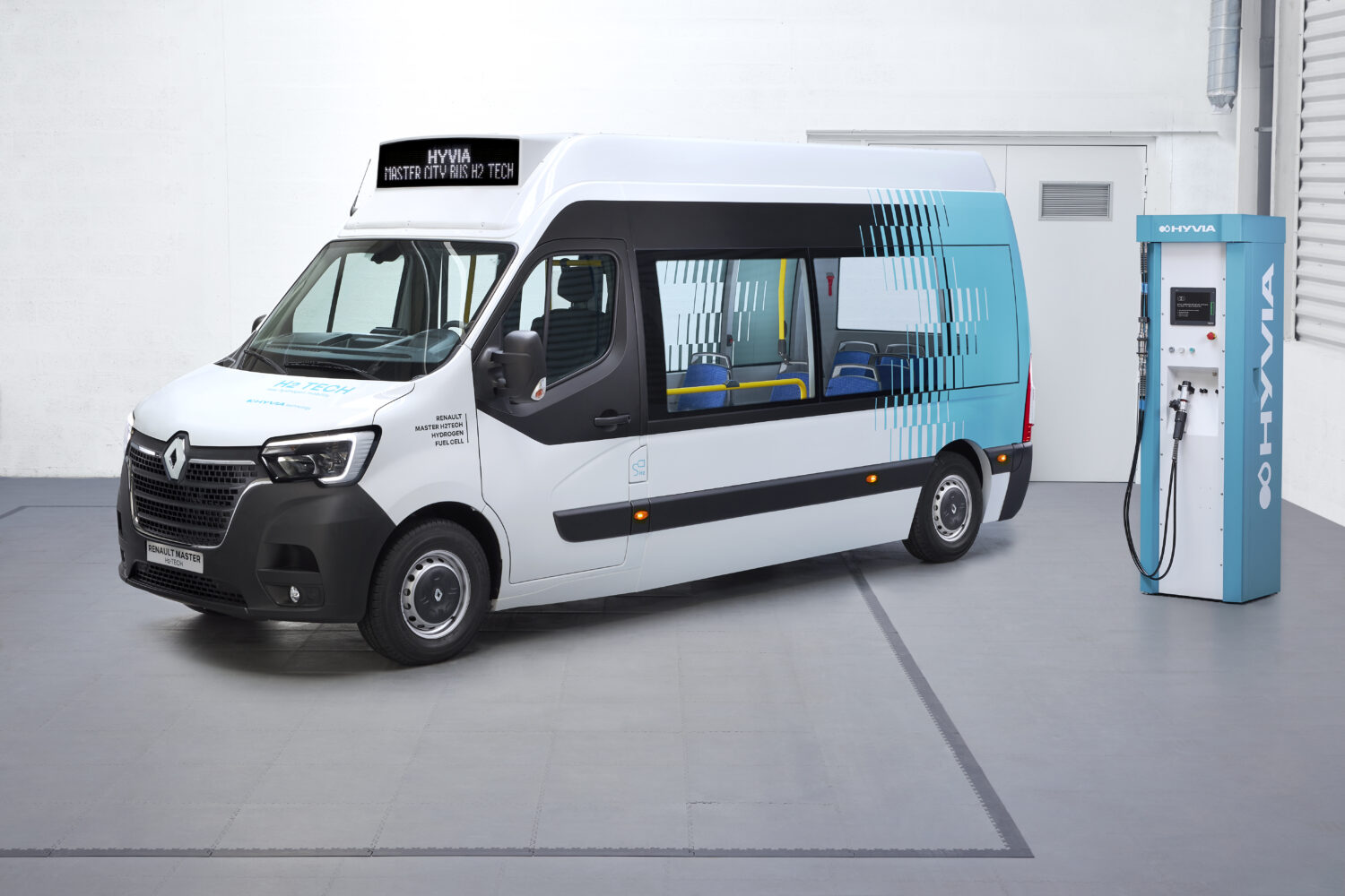 2021 - HYVIA - Renault Master City Bus H2-TECH