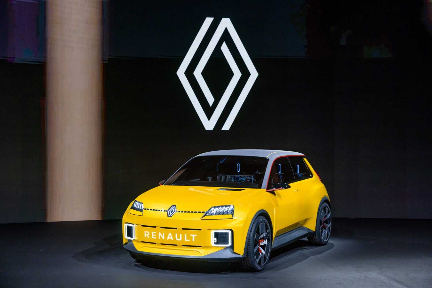 Reveal of the Groupe Renault strategic plan on January 14th, 2021