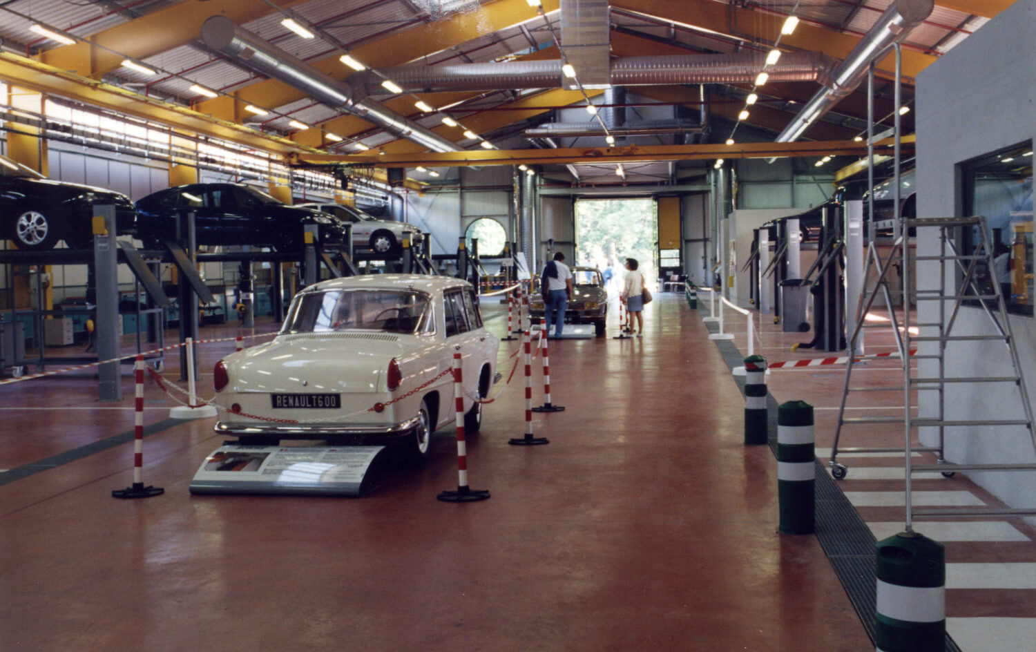 2022 - Story Renault Group - Aubevoye Technical Centre: 40 years of passion for cars and stories to tell